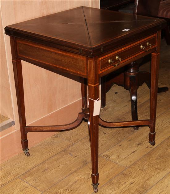 An inlaid envelope card table W.58cm